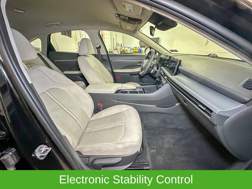 Used 2025 Hyundai Sonata SEL FWD image 7