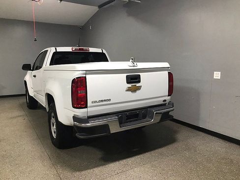 Used 2015 Chevrolet Colorado W/T w/ WT Convenience Package image 4