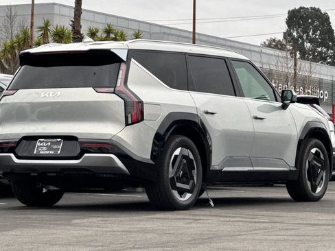 New 2026 Kia EV9 Land image 4