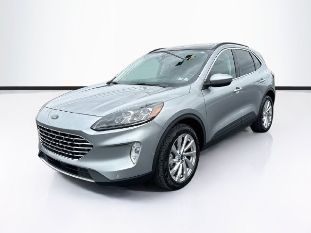 Certified 2022 Ford Escape Titanium w/ Titanium Elite Package AWD/4WD image 3