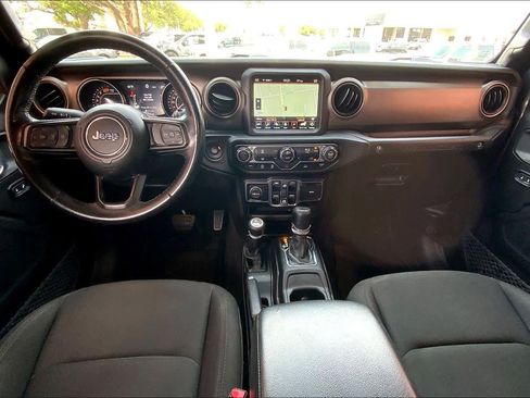 Used 2021 Jeep Wrangler Unlimited Sport w/ Sun And Sound Package AWD/4WD image 16
