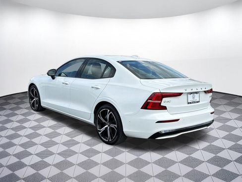 Used 2024 Volvo S60 B5 Plus AWD/4WD image 3