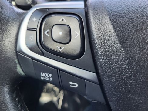 Used 2017 Toyota Camry XLE image 25