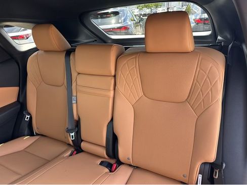 New 2026 Lexus RX 350h AWD/4WD image 18