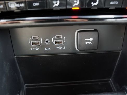 Certified 2024 Jeep Grand Cherokee L Limited w/ Black Appearance Package AWD/4WD image 31