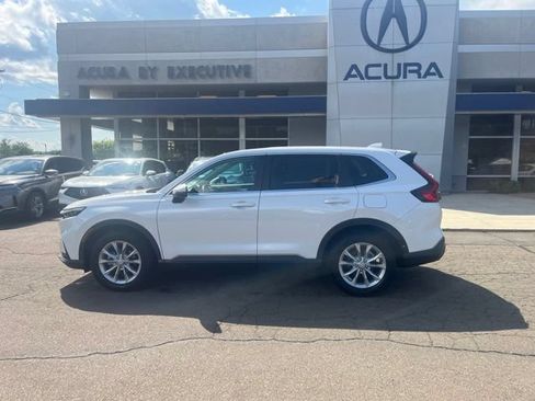 Used 2025 Honda CR-V EX image 4