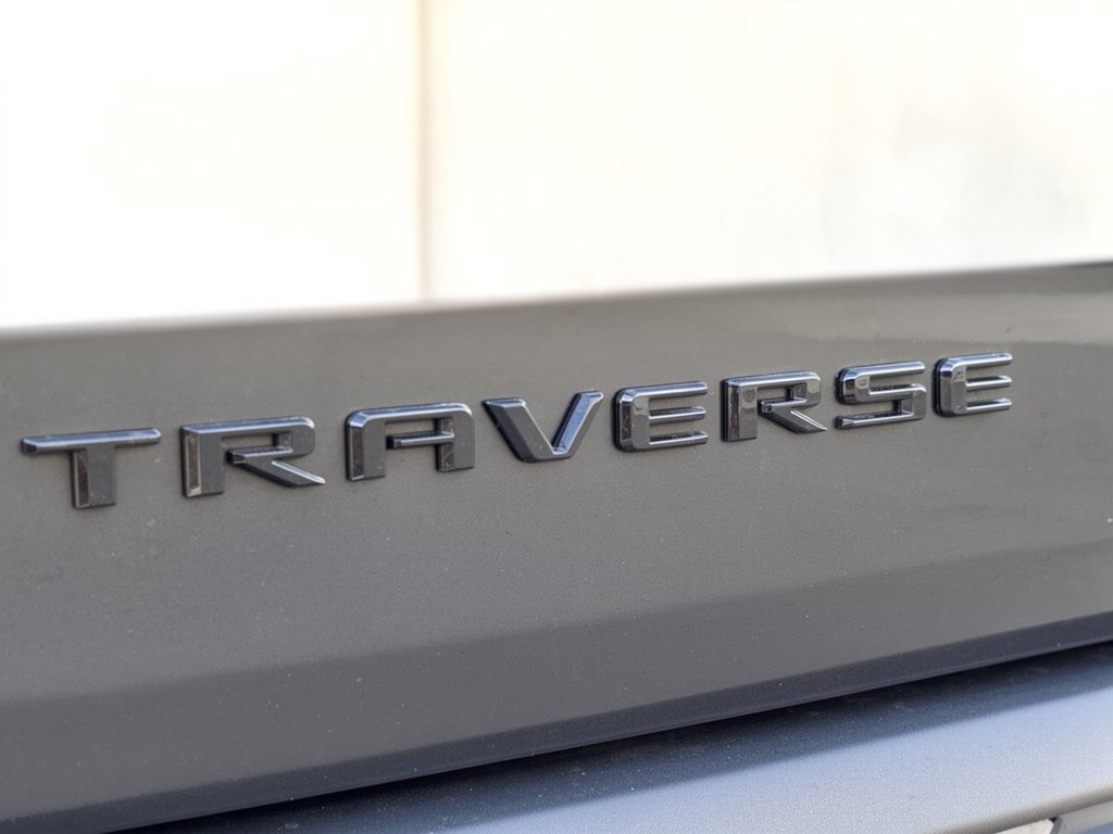 New 2027 Chevrolet Traverse RS FWD image 31