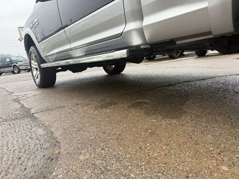 Used 2013 RAM 1500 Laramie w/ Convenience Group image 18