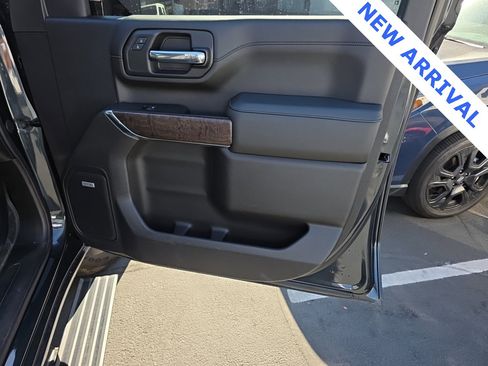 Used 2023 GMC Sierra 2500 Denali w/ Denali Ultimate Package image 60