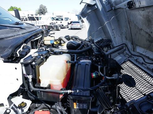 Used 2016 Ford F650 2WD Regular Cab Super Duty image 21