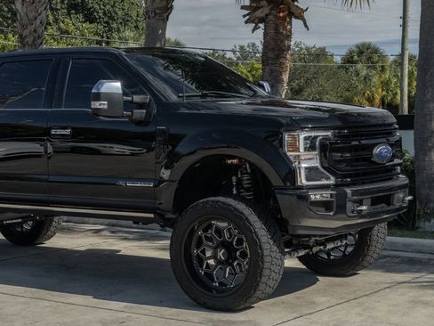 Used 2022 Ford F250 Platinum w/ FX4 Off-Road Package image 10
