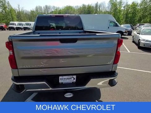 Used 2023 Chevrolet Silverado 1500 LT AWD/4WD image 8