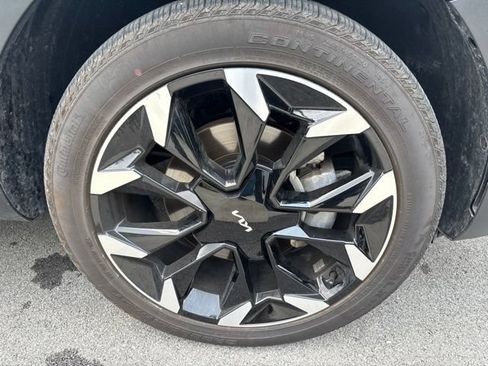 Used 2025 Kia Sorento EX w/ Panoramic Sunroof Package AWD/4WD image 12