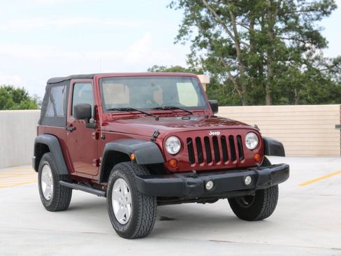 Used 2010 Jeep Wrangler Rubicon w/ PWR Convenience Group AWD/4WD image 10