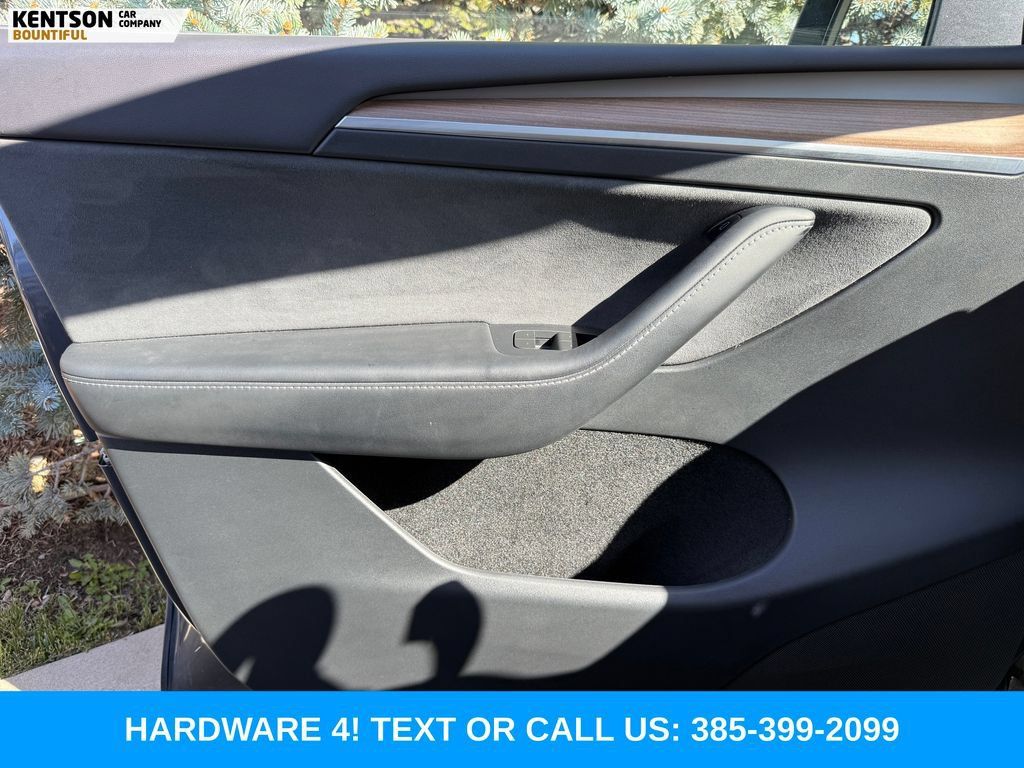 Used 2023 Tesla Model Y Long Range AWD/4WD image 15