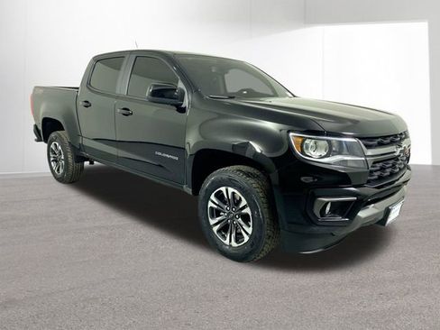 Used 2022 Chevrolet Colorado Z71 image 3