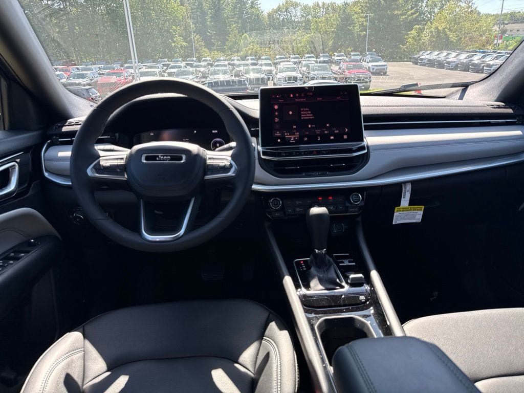 New 2026 Jeep Compass Limited AWD/4WD image 19