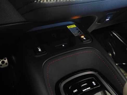 Used 2025 Toyota Corolla Premium Plus image 36