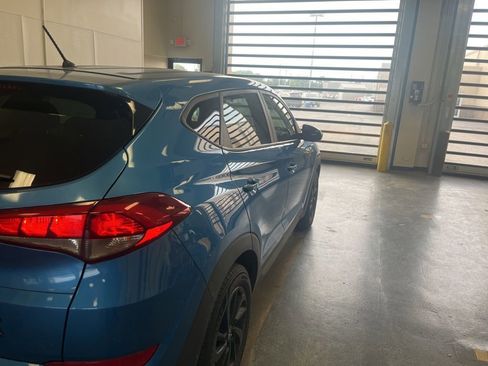 Used 2018 Hyundai Tucson SE w/ Cargo Package FWD image 8