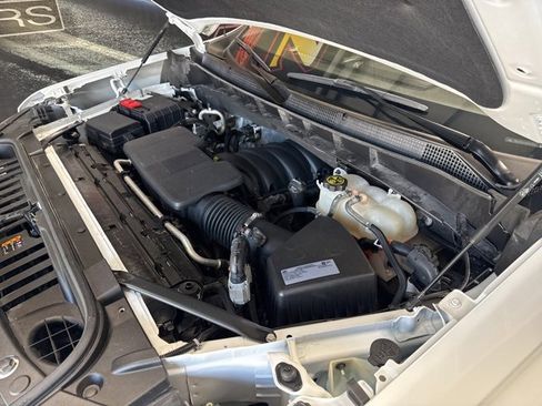 Used 2021 Chevrolet Silverado 1500 LT w/ Bed Protection Package image 32