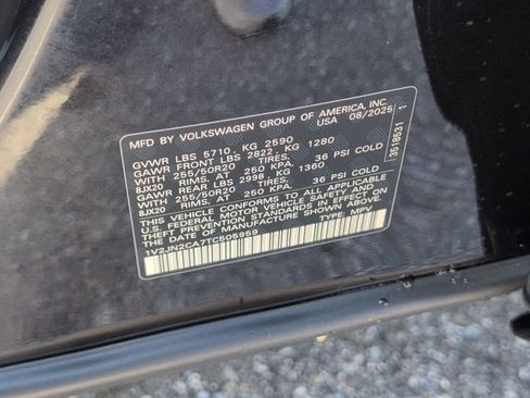 Used 2026 Volkswagen Atlas SE w/ Panoramic Sunroof Package FWD image 12