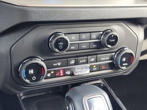 New 2026 Ford Bronco Outer Banks image 19