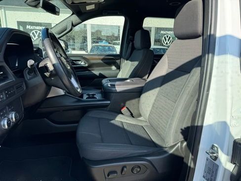 Used 2022 GMC Yukon XL SLE AWD/4WD image 10