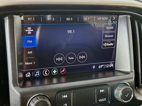 Used 2019 Chevrolet Colorado Z71 AWD/4WD image 17