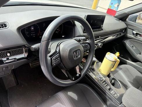 Used 2023 Honda Civic Sport image 11