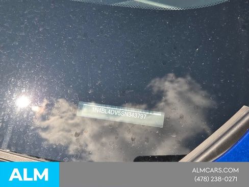 Used 2025 Nissan Altima 2.5 SV FWD image 28