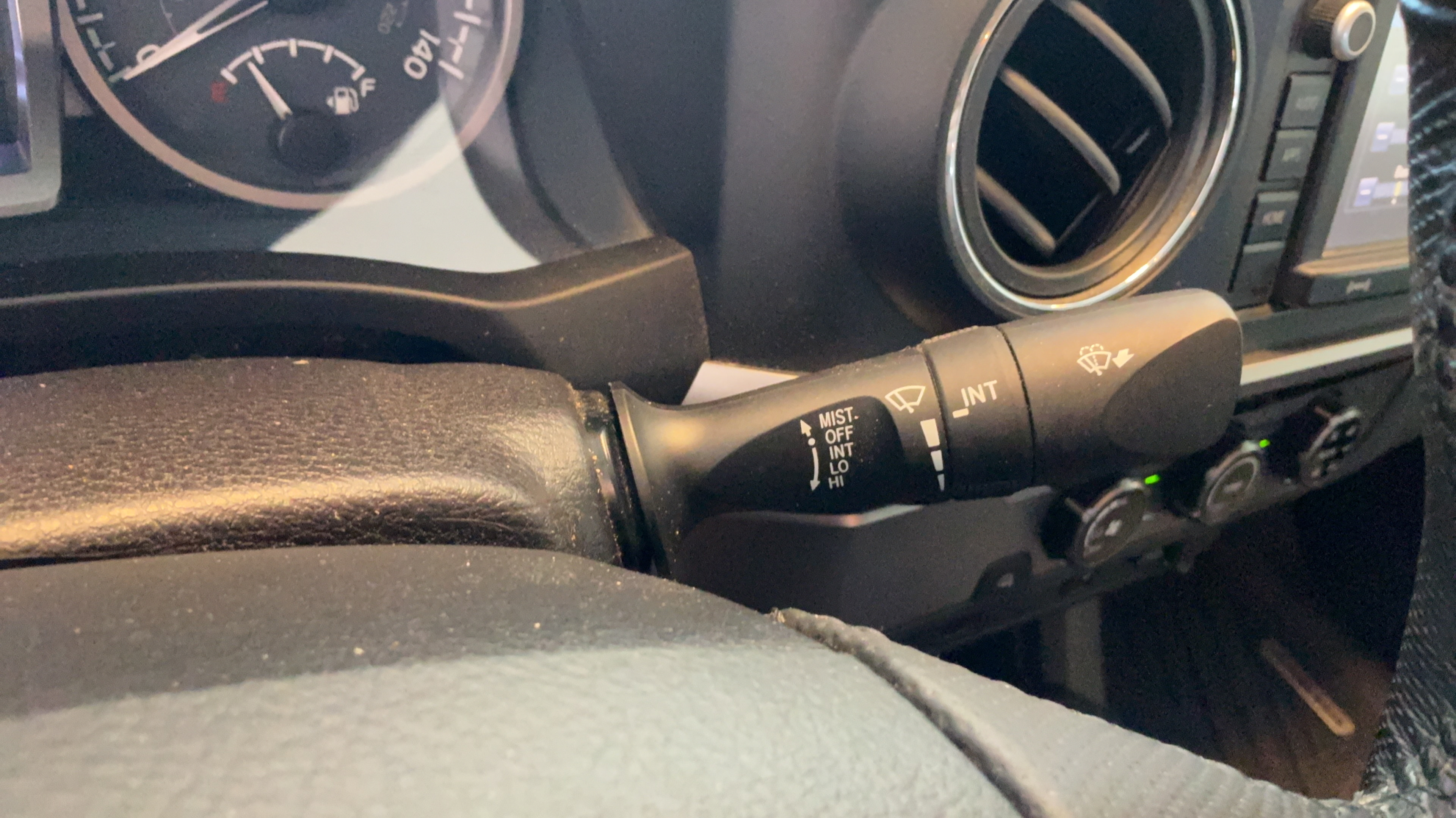 Used 2016 Toyota Tacoma SR5 w/ SR5 Appearance Package (SN) RWD image 22