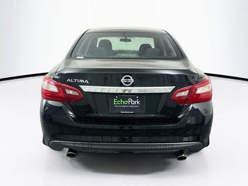 Used 2018 Nissan Altima 2.5 S w/ S Convenience Package FWD image 7