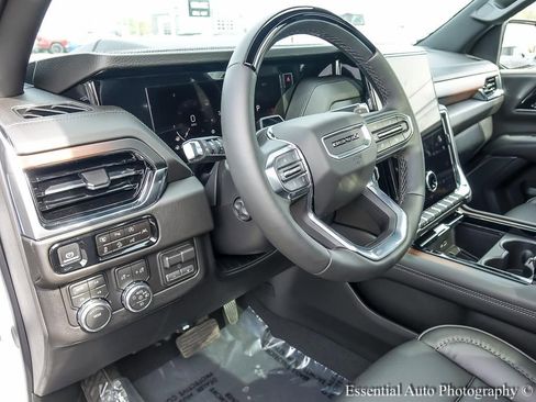 New 2026 GMC Yukon Denali w/ Advanced Technology Package AWD/4WD image 11