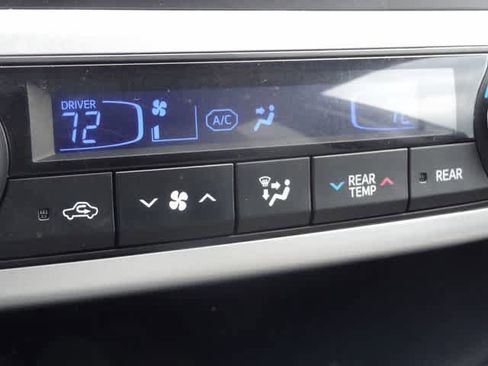 Used 2016 Toyota Highlander XLE w/ Protection Package #3 AWD/4WD image 37