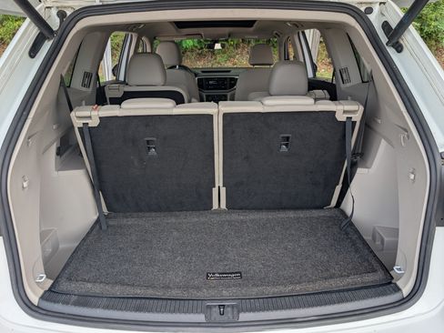 Used 2021 Volkswagen Atlas SE w/ Panoramic Sunroof Package FWD image 20