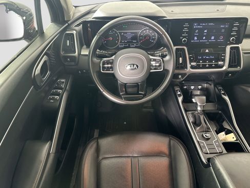 Used 2021 Kia Sorento S image 20