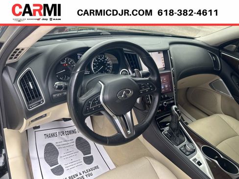 Used 2018 INFINITI Q50 Luxe w/ Sensory Package (Luxe) AWD/4WD image 12