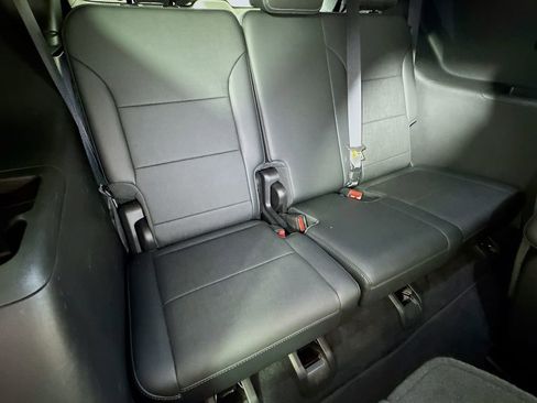 Certified 2025 Buick Enclave Preferred AWD/4WD image 26
