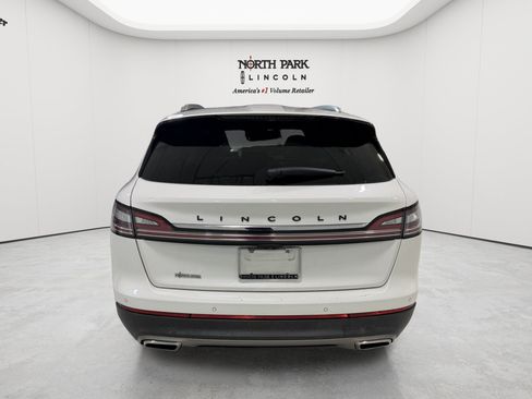 Used 2022 Lincoln Nautilus Black Label w/ Cargo Utility Package AWD/4WD image 4