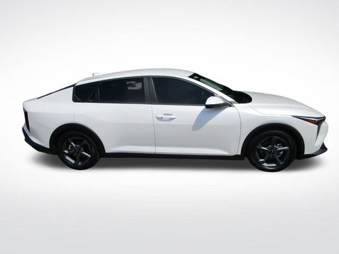 Used 2025 Kia K4 FWD image 7