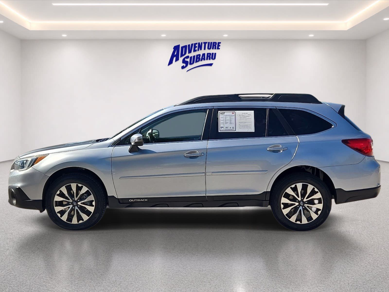 Used 2017 Subaru Outback 3.6R Limited AWD/4WD image 4