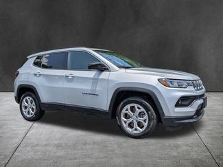 Used 2024 Jeep Compass Latitude AWD/4WD video 2