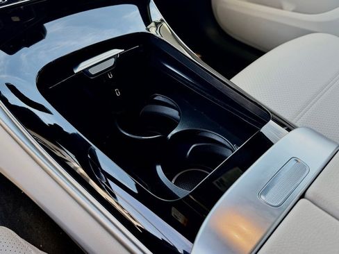 Used 2026 Mercedes-Benz GLC 300 4MATIC image 29