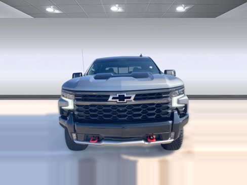 Used 2023 Chevrolet Silverado 1500 ZR2 image 5
