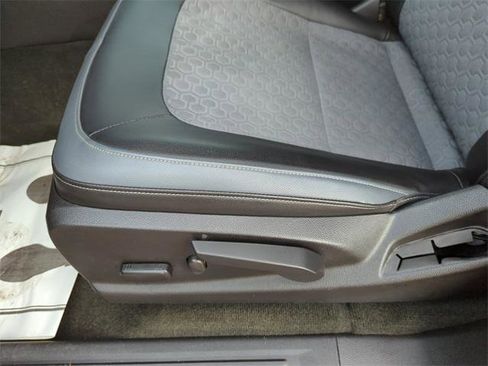 Used 2016 Chevrolet Colorado Z71 image 26