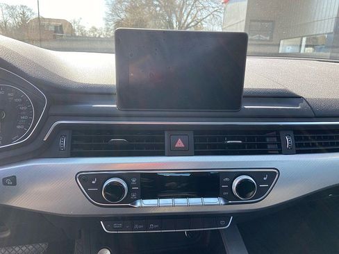 Used 2017 Audi A4 2.0T Premium image 14