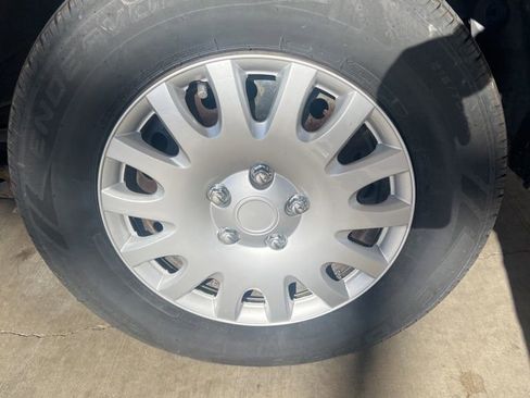 Used 2012 Nissan Rogue S image 12