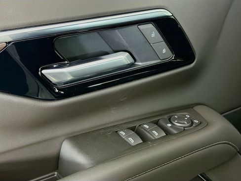 New 2026 Chevrolet Suburban LS w/ Max Trailering Package image 16