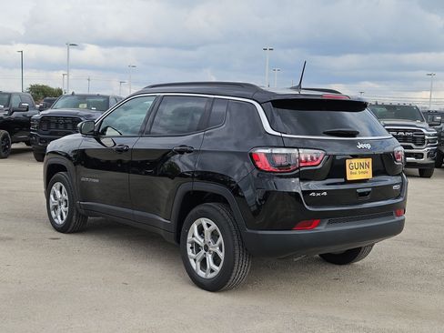 New 2026 Jeep Compass Latitude image 5