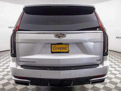 Used 2021 Cadillac Escalade ESV Premium Luxury w/ Driver Assist Tech Package AWD/4WD image 7